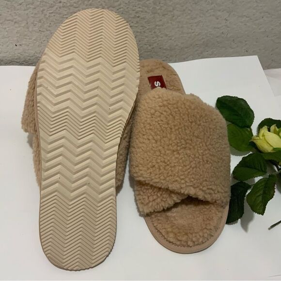 Sorel Go Mail Run Slippers Faux Fur Slip-on Natural Tan Size 10 NEW - Picture 7 of 9